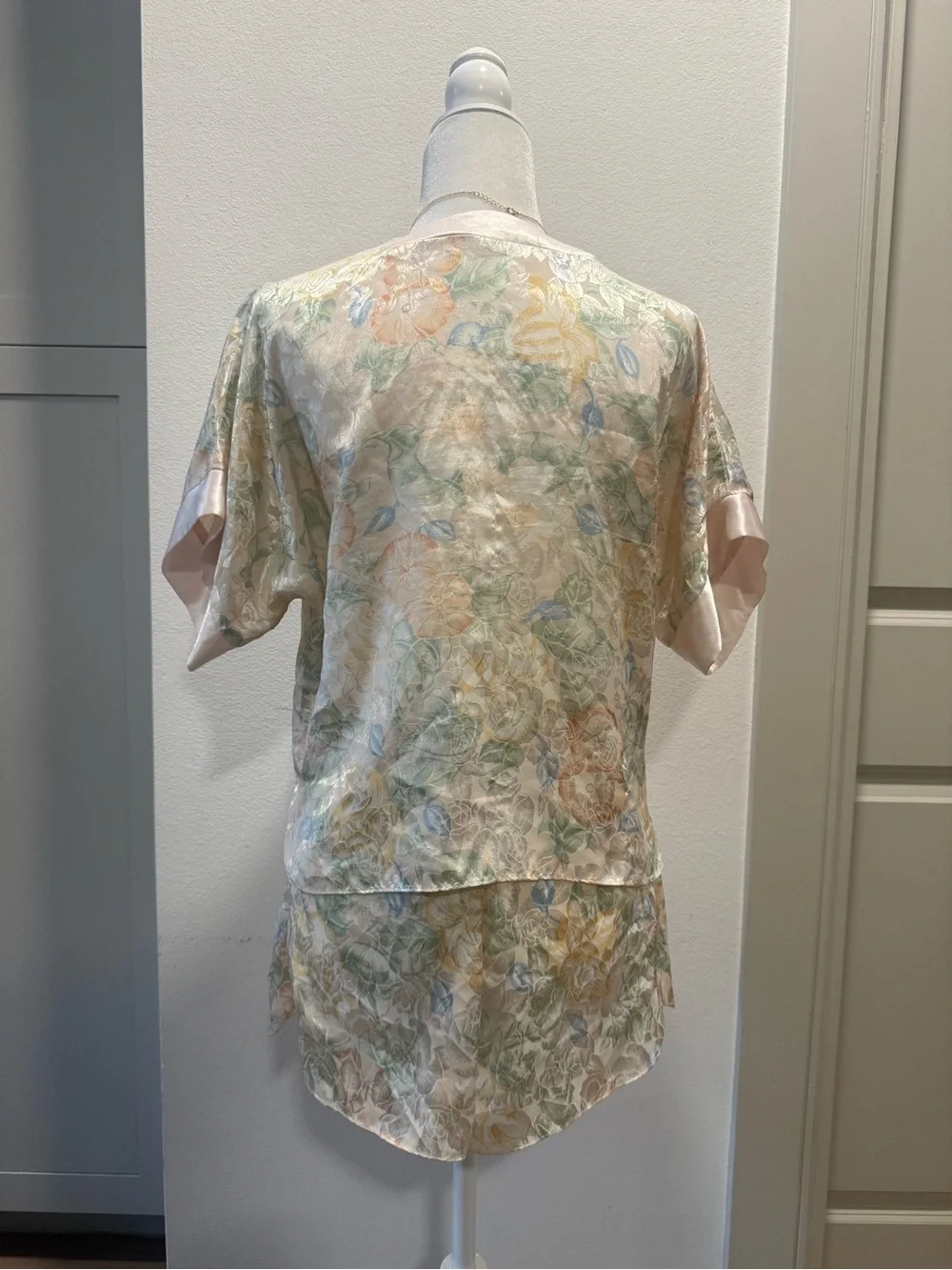 Amanda Smith Pastel Floral Button-Front Pink Trim Blouse